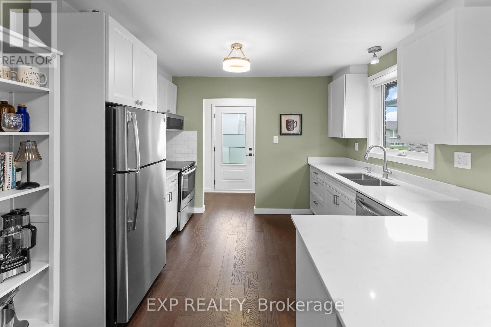 142 MARCELLA CRESCENT - 7