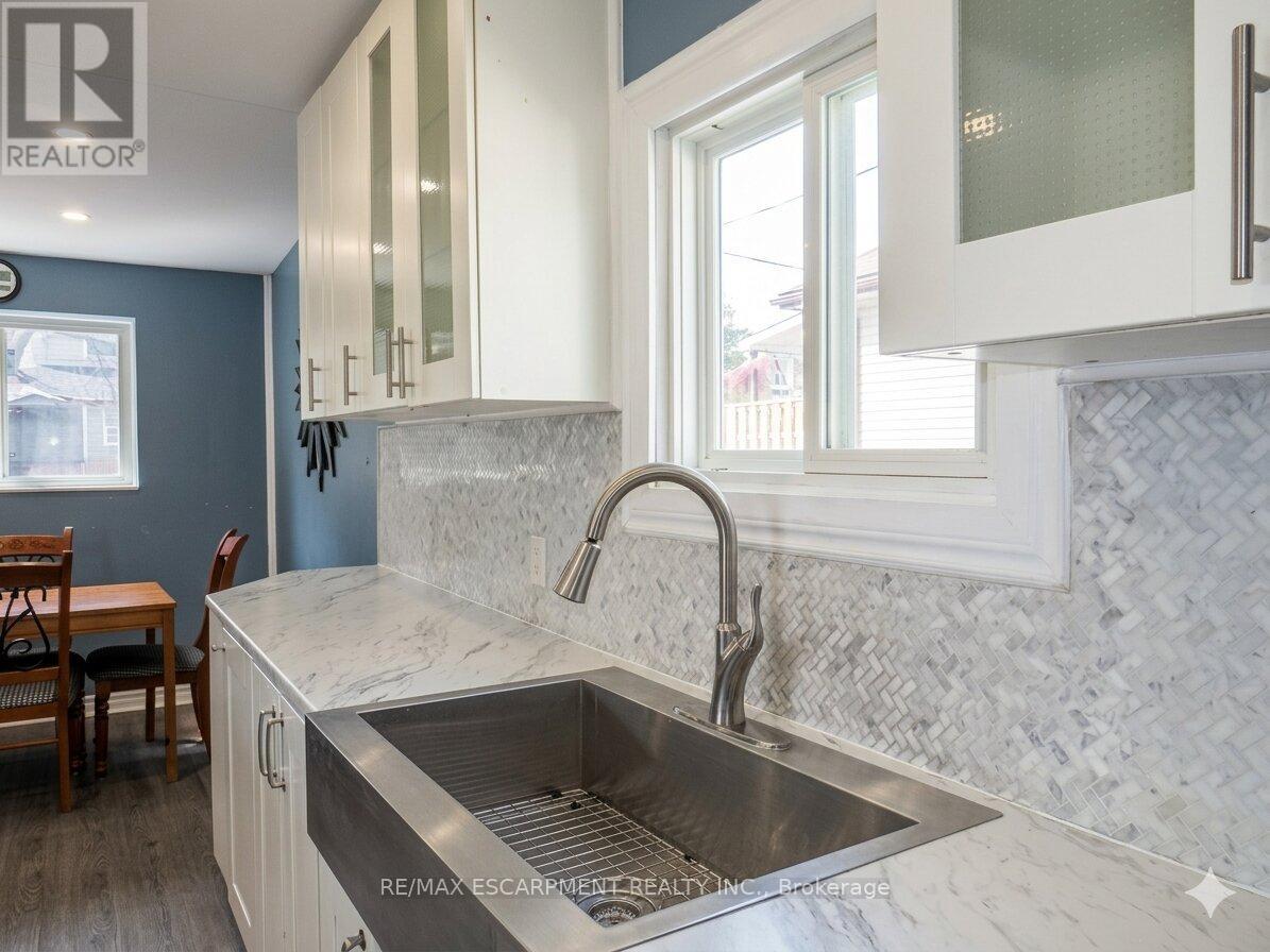 54 EDINBURGH AVENUE - 5
