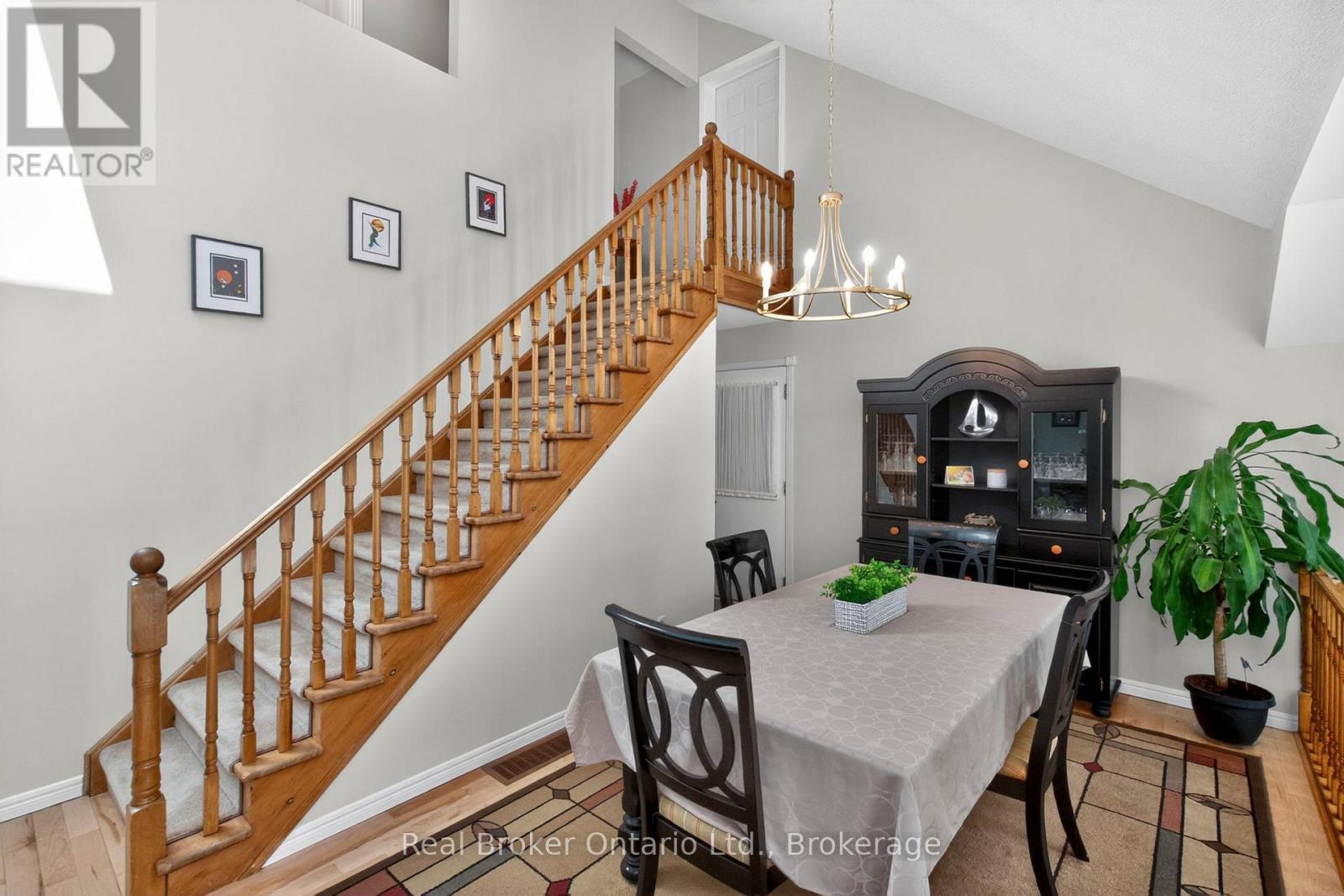 486 FOREST HILL COURT - 10