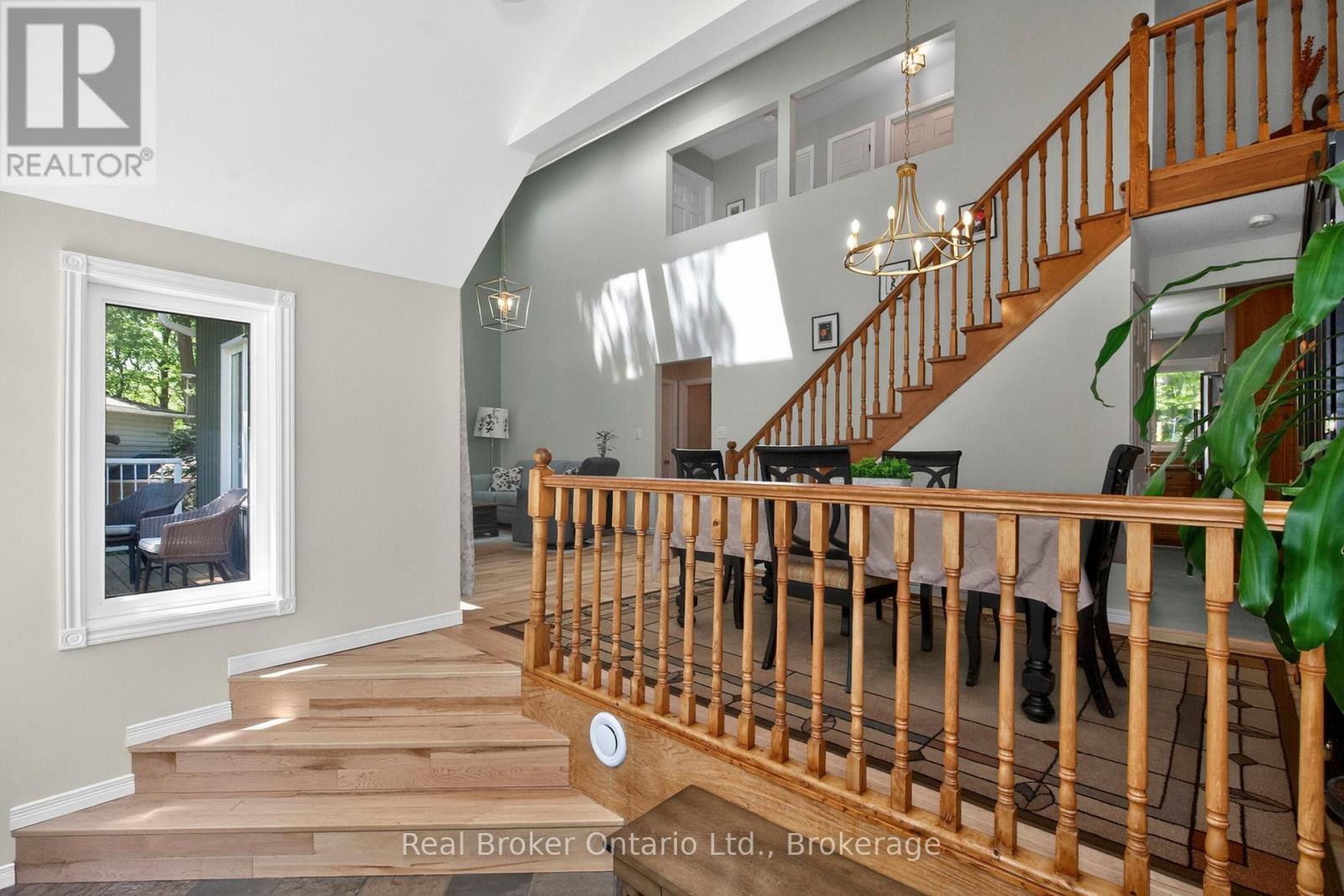 486 FOREST HILL COURT - 8