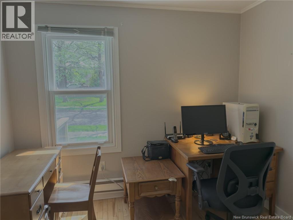 197 Montreal Avenue - 24