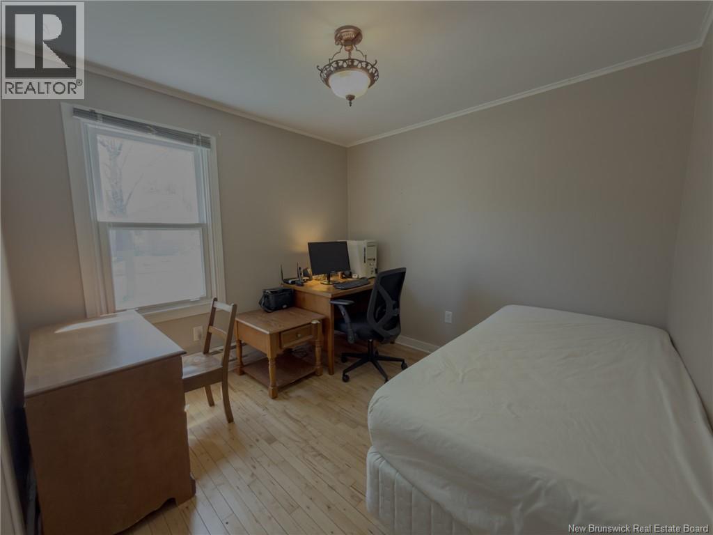 197 Montreal Avenue - 25