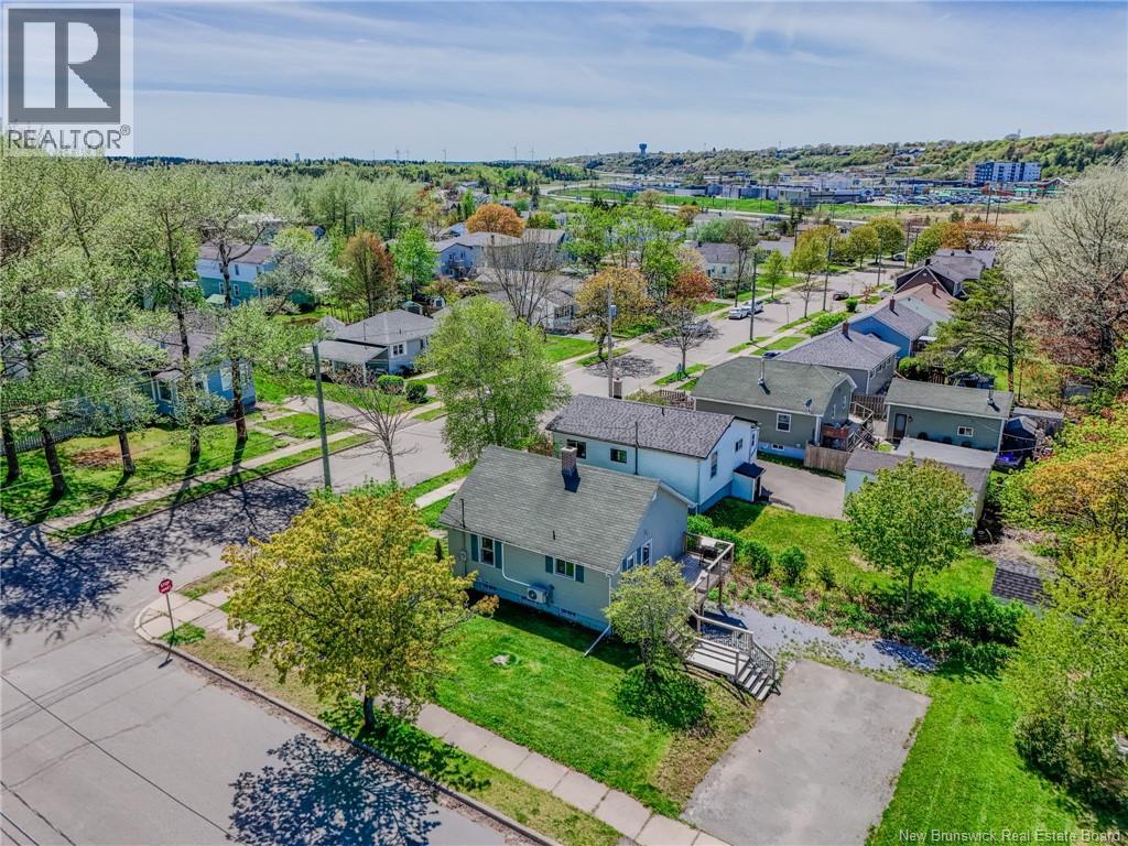 197 Montreal Avenue - 50