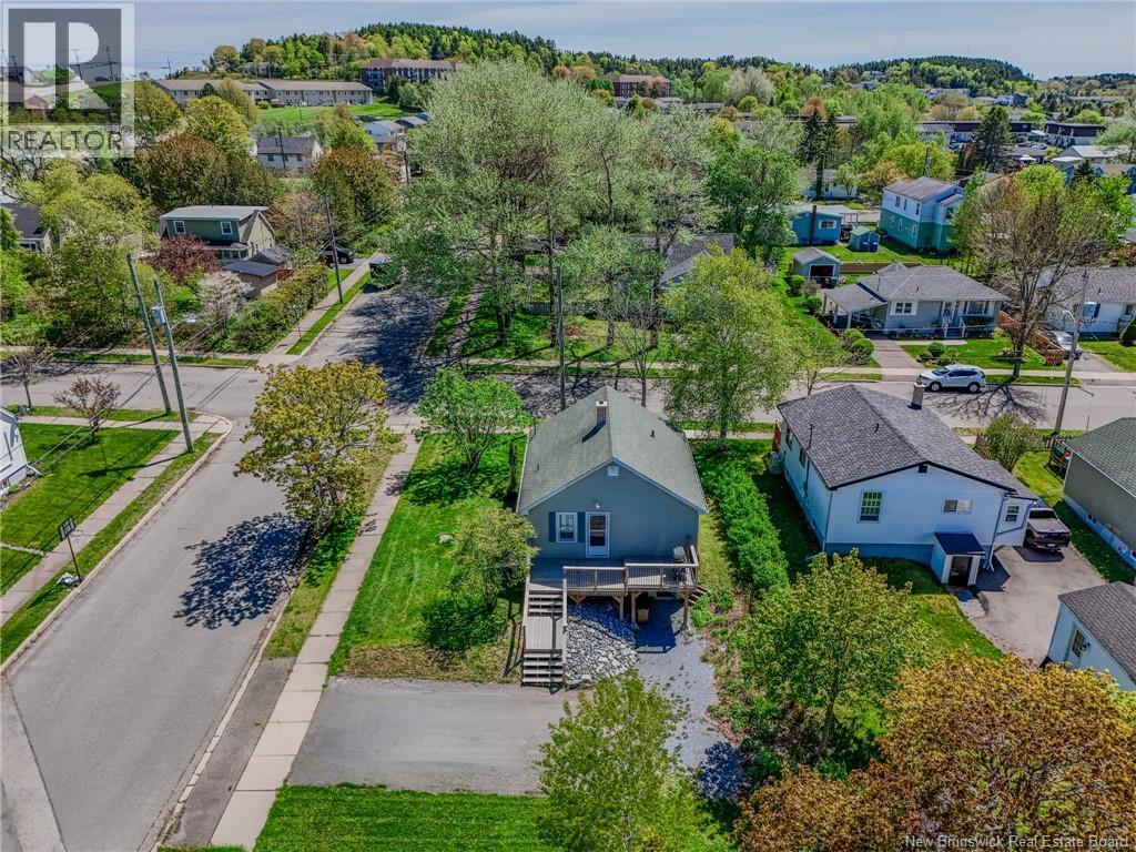 197 Montreal Avenue - 49