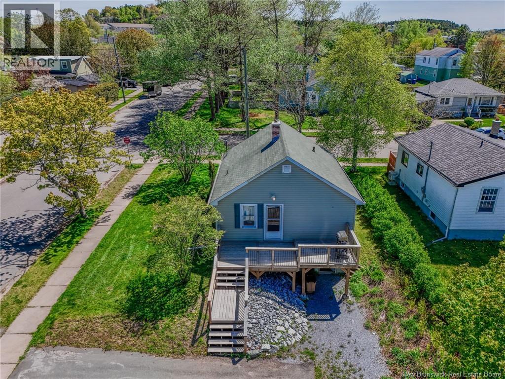 197 Montreal Avenue - 44