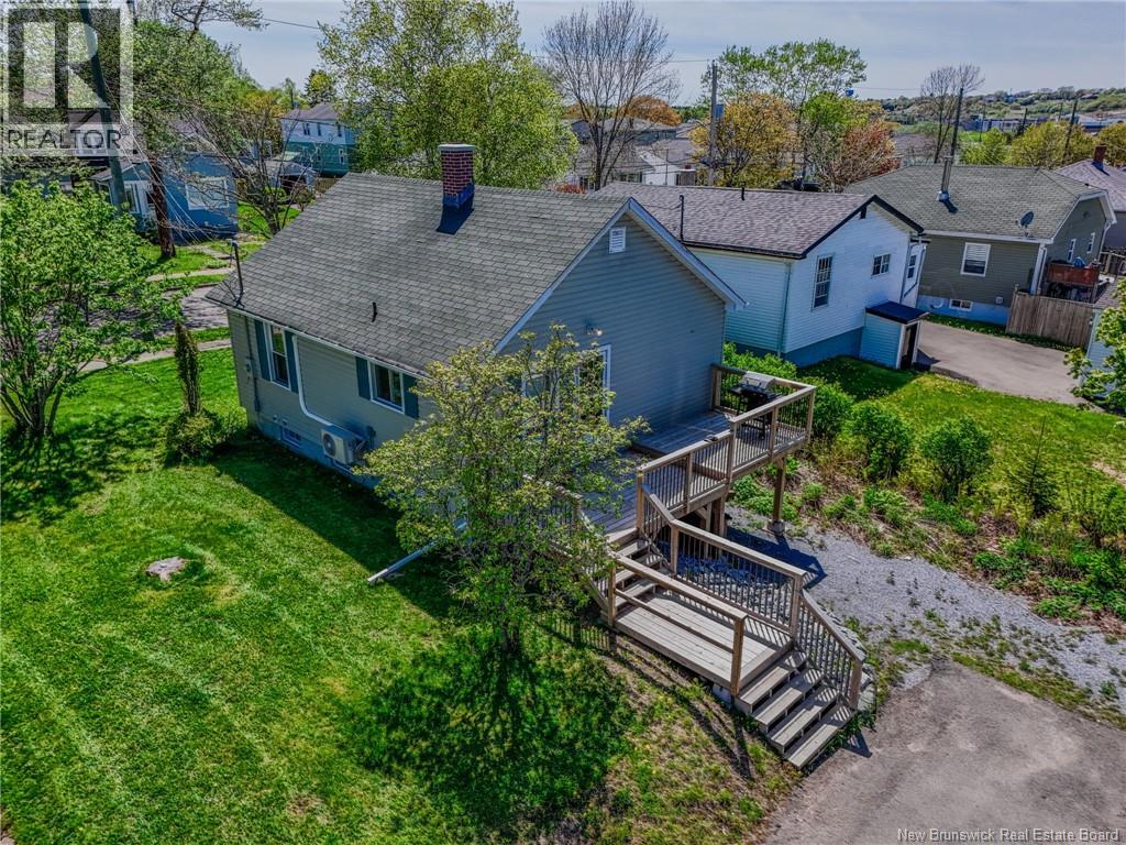 197 Montreal Avenue - 41