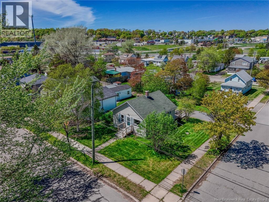 197 Montreal Avenue - 46
