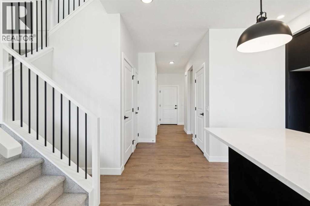 599 Buffaloberry Manor SE - 19