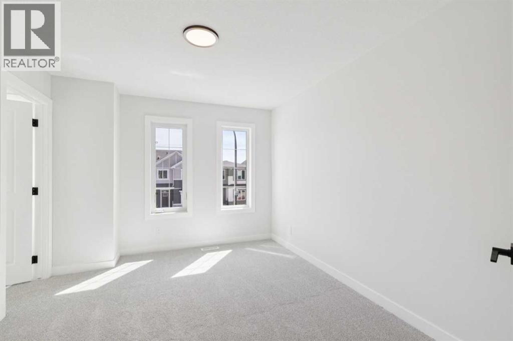 599 Buffaloberry Manor SE - 23