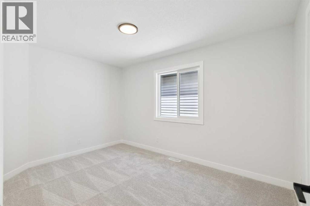 599 Buffaloberry Manor SE - 22