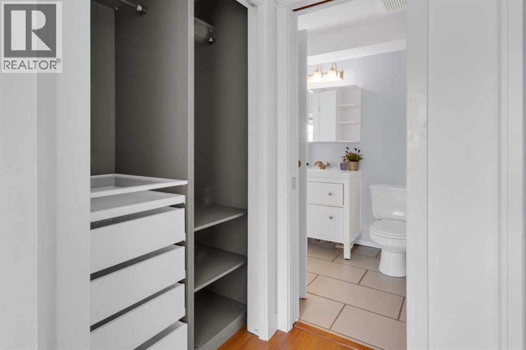 131 Country Hills Way NW - 15
