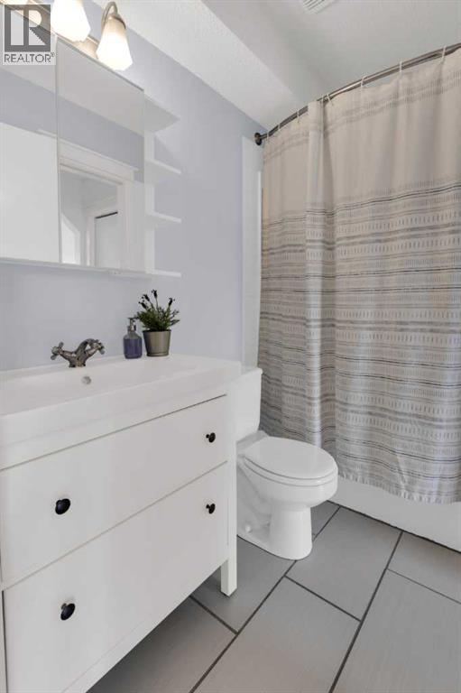 131 Country Hills Way NW - 16