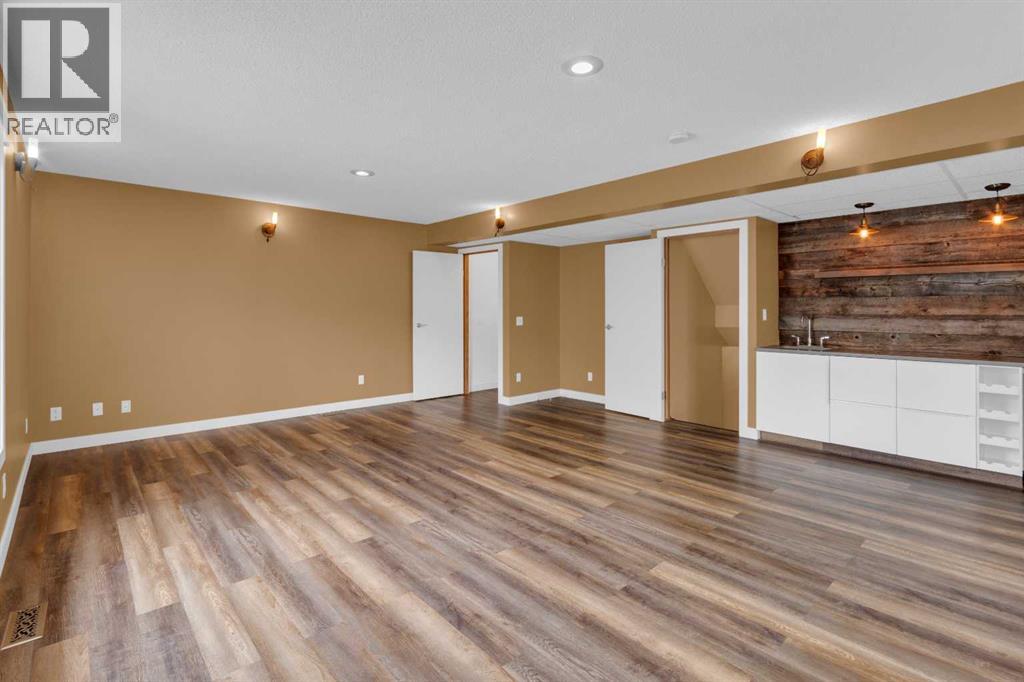 131 Country Hills Way NW - 20