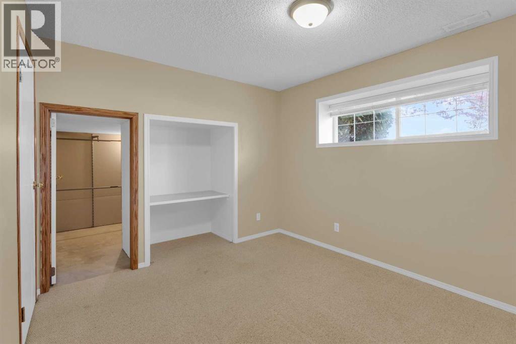 131 Country Hills Way NW - 21