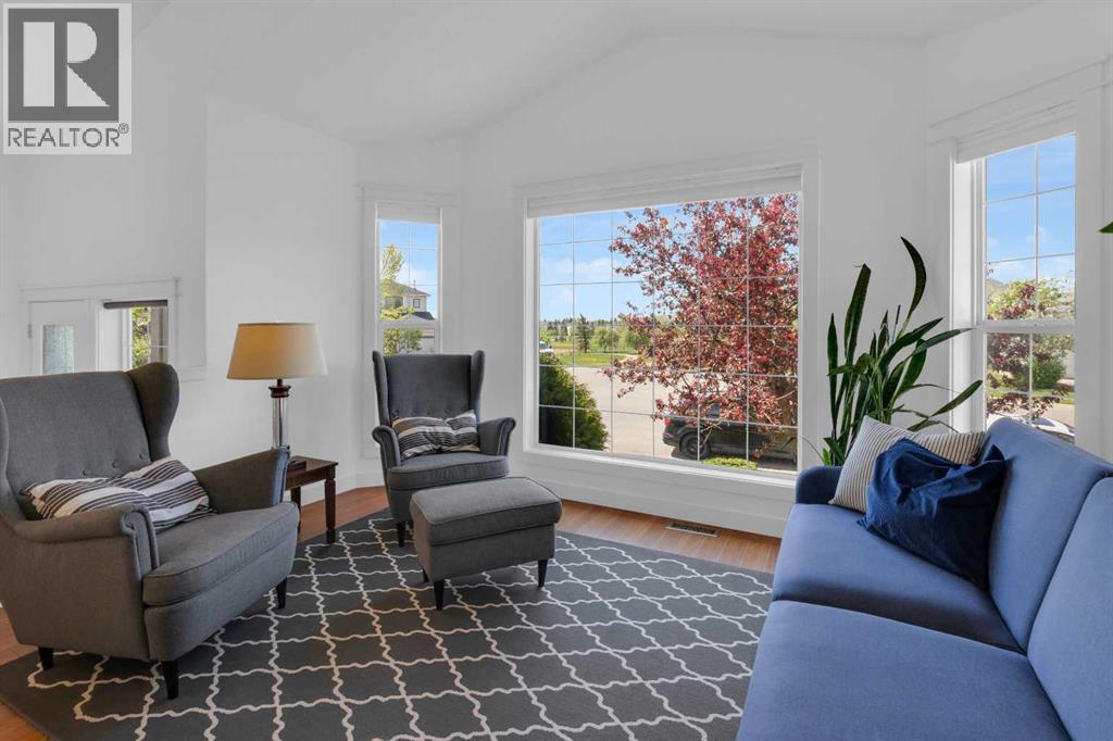 131 Country Hills Way NW - Image 3