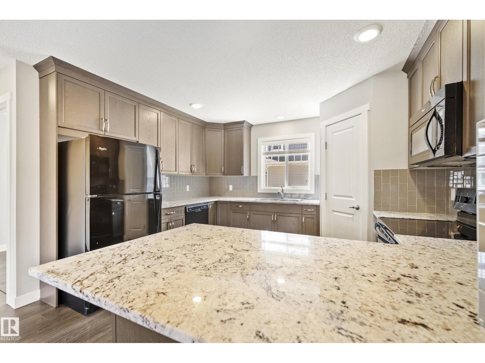 #9 17832 78 ST NW NW - 23