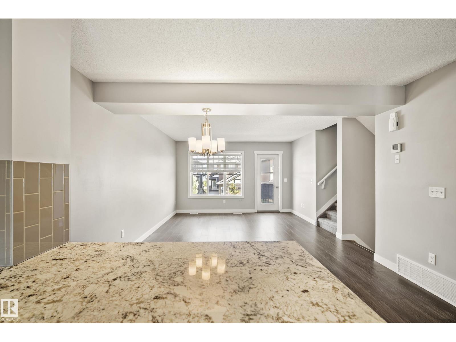 #9 17832 78 ST NW NW - 24