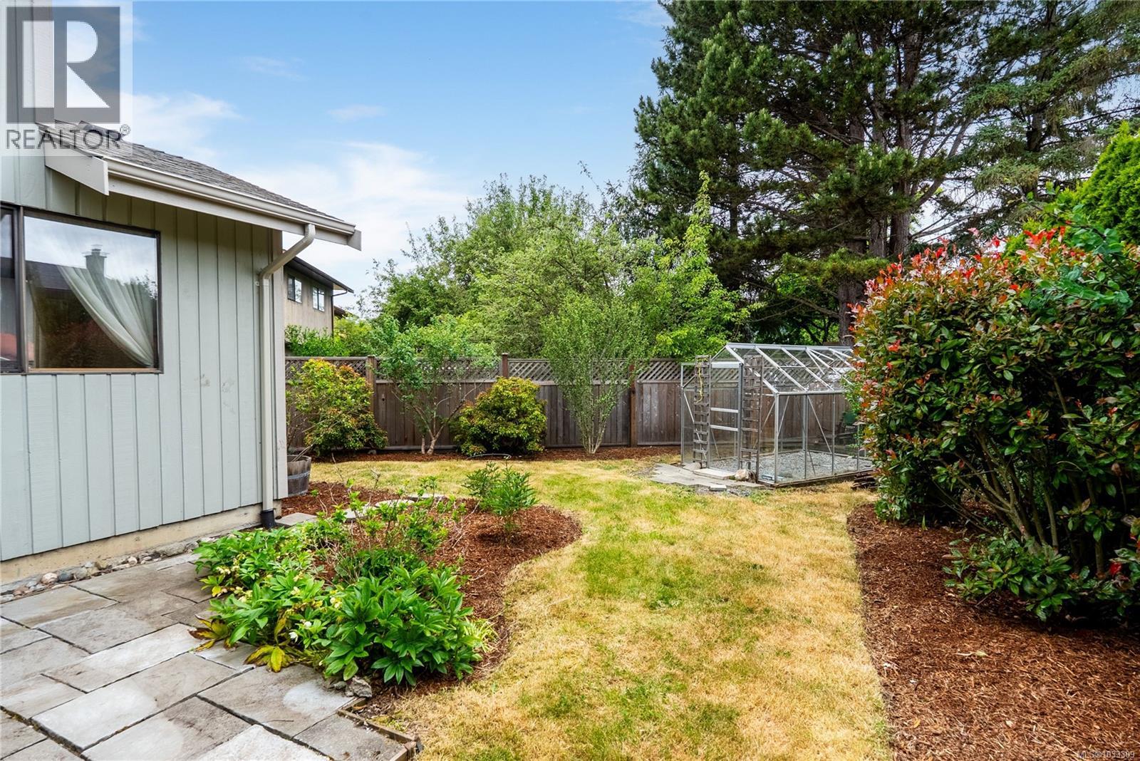 1558 Agnew Ave - 38