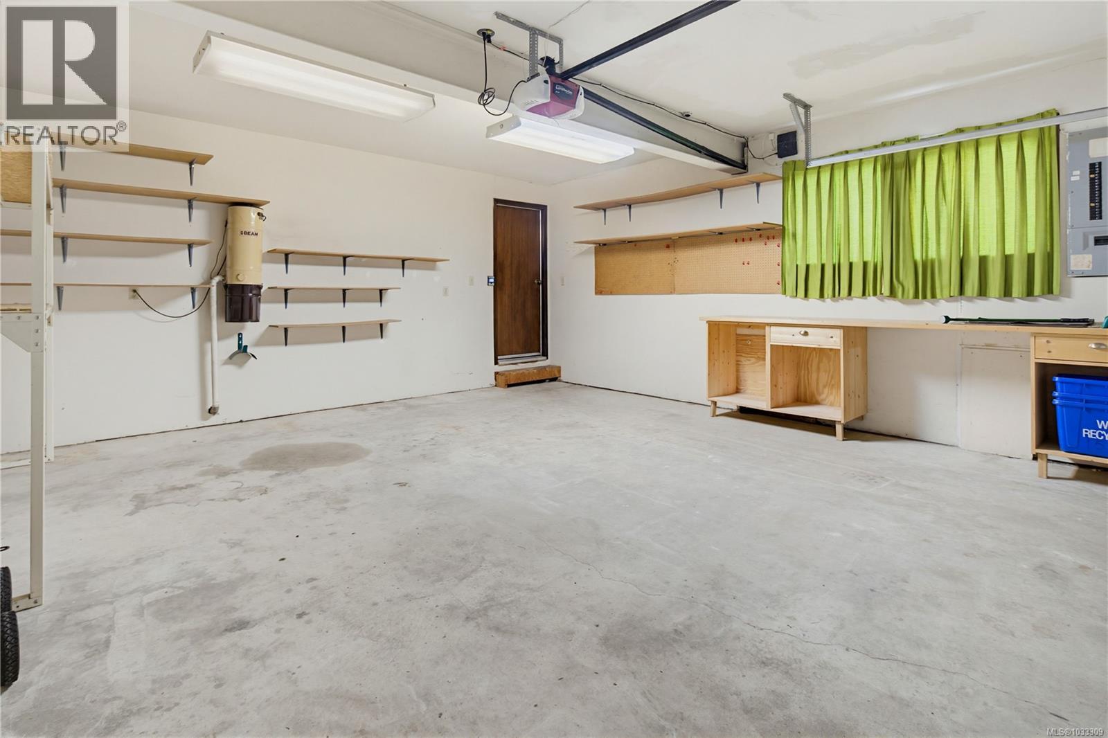 1558 Agnew Ave - 31