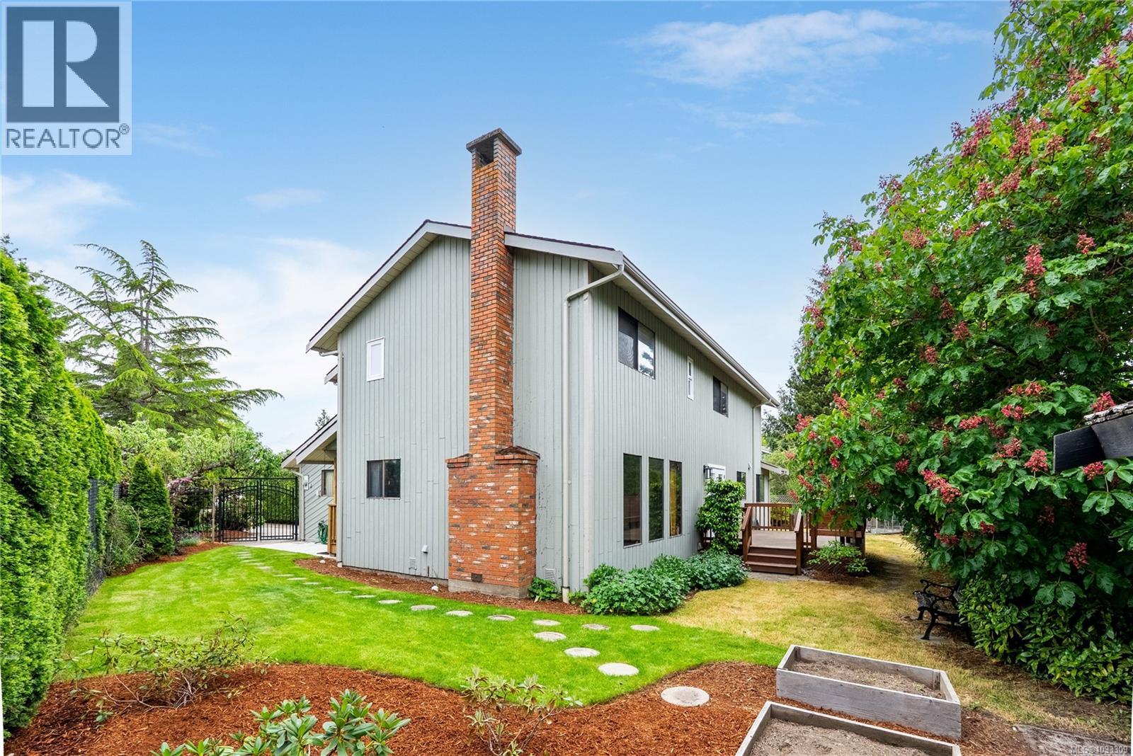 1558 Agnew Ave - 35