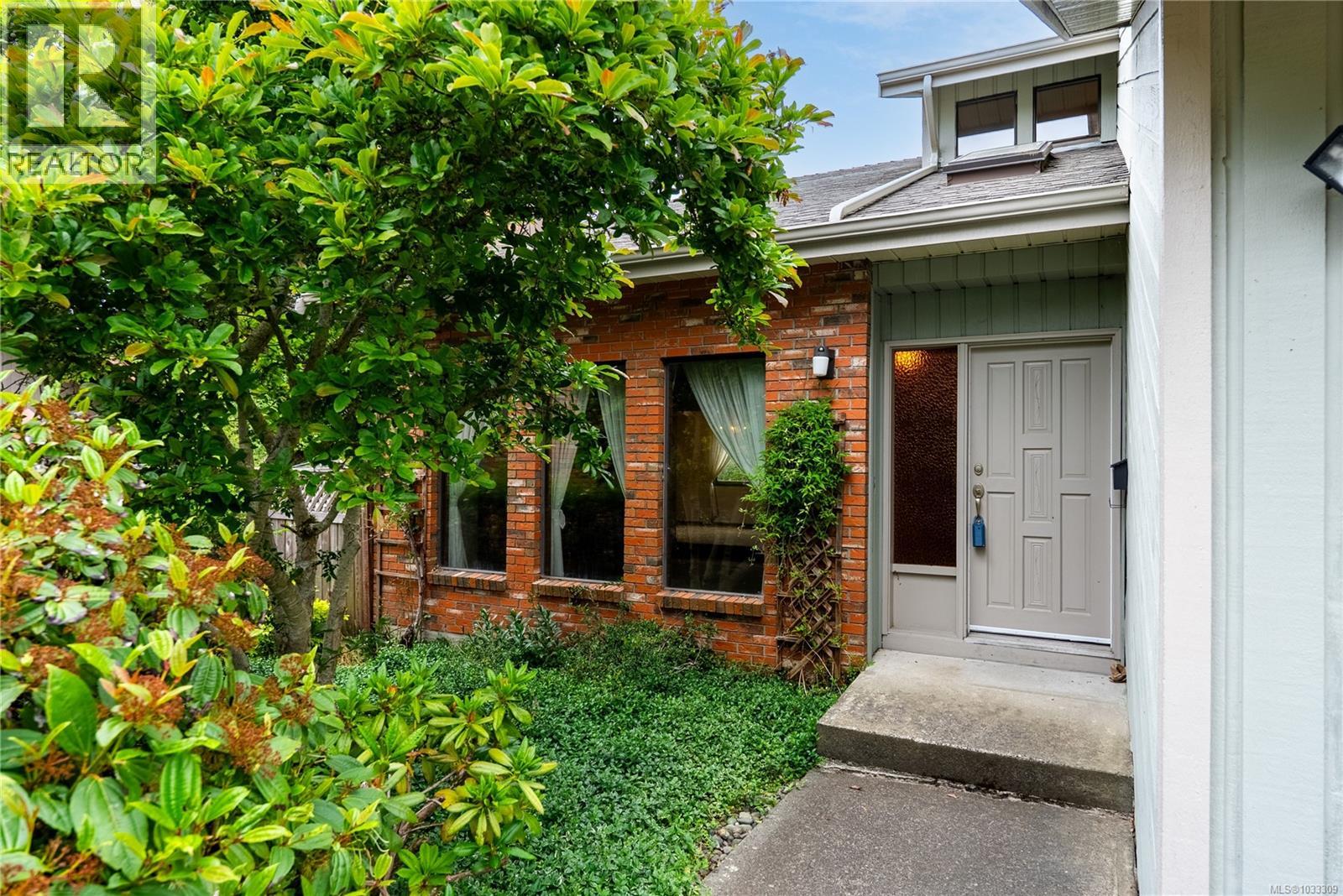 1558 Agnew Ave - Image 3