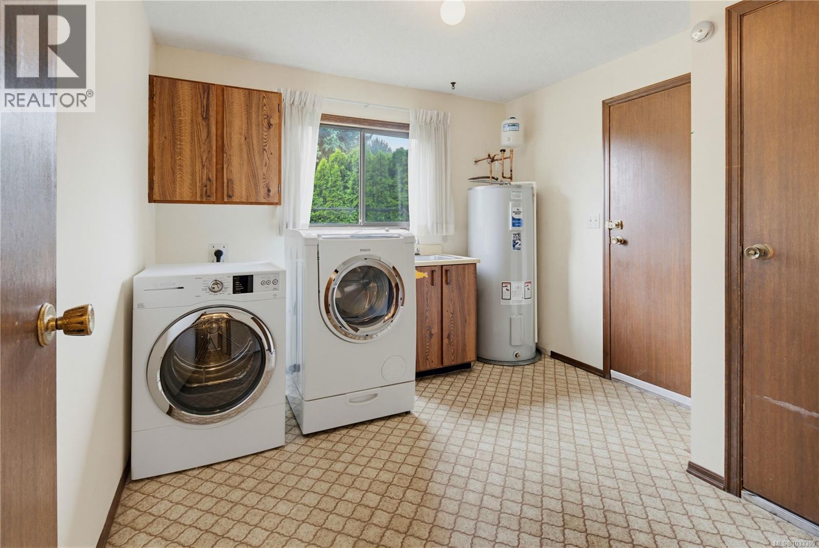 1558 Agnew Ave - 19