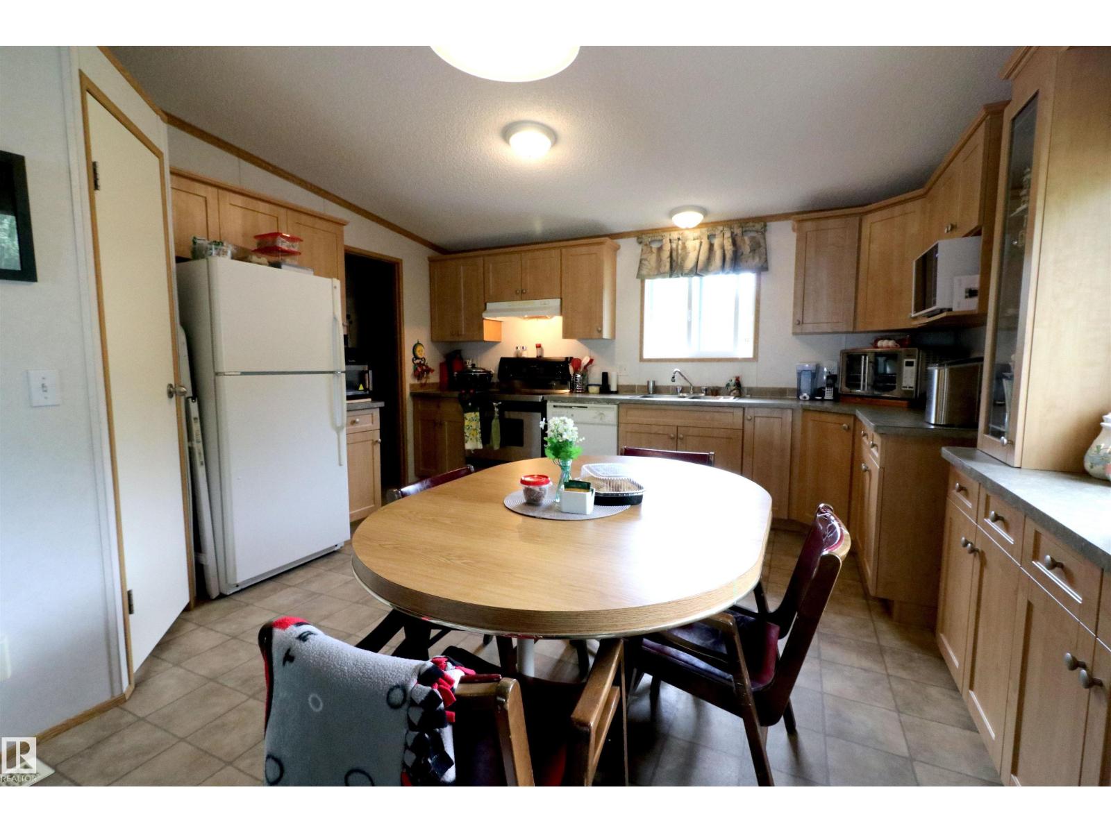 57318 Rge Rd 25 - 18