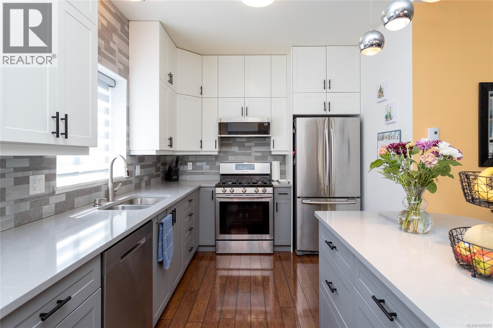 4021 Blackberry Lane - 10