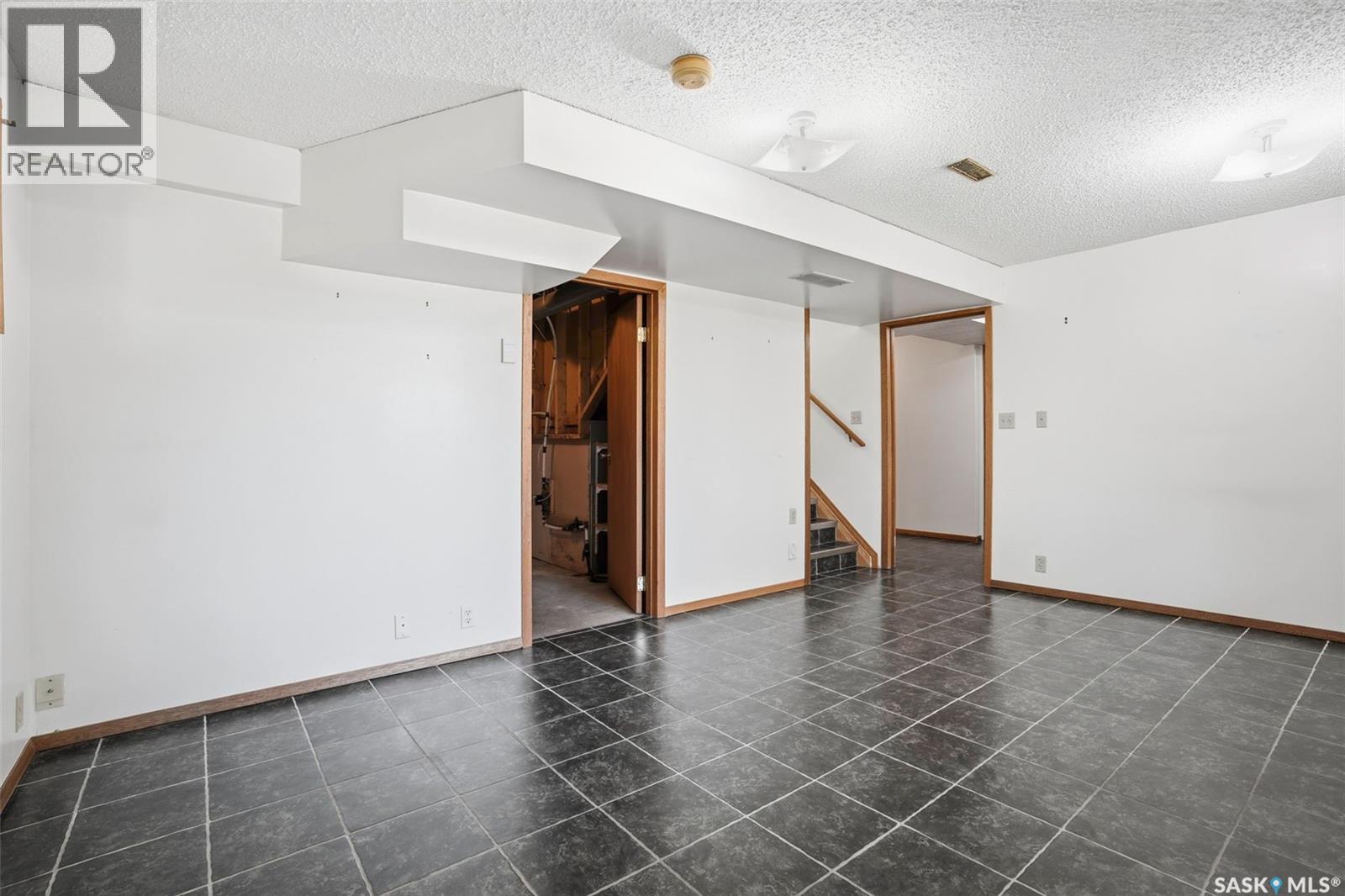 818 Pukwana DRIVE - 26