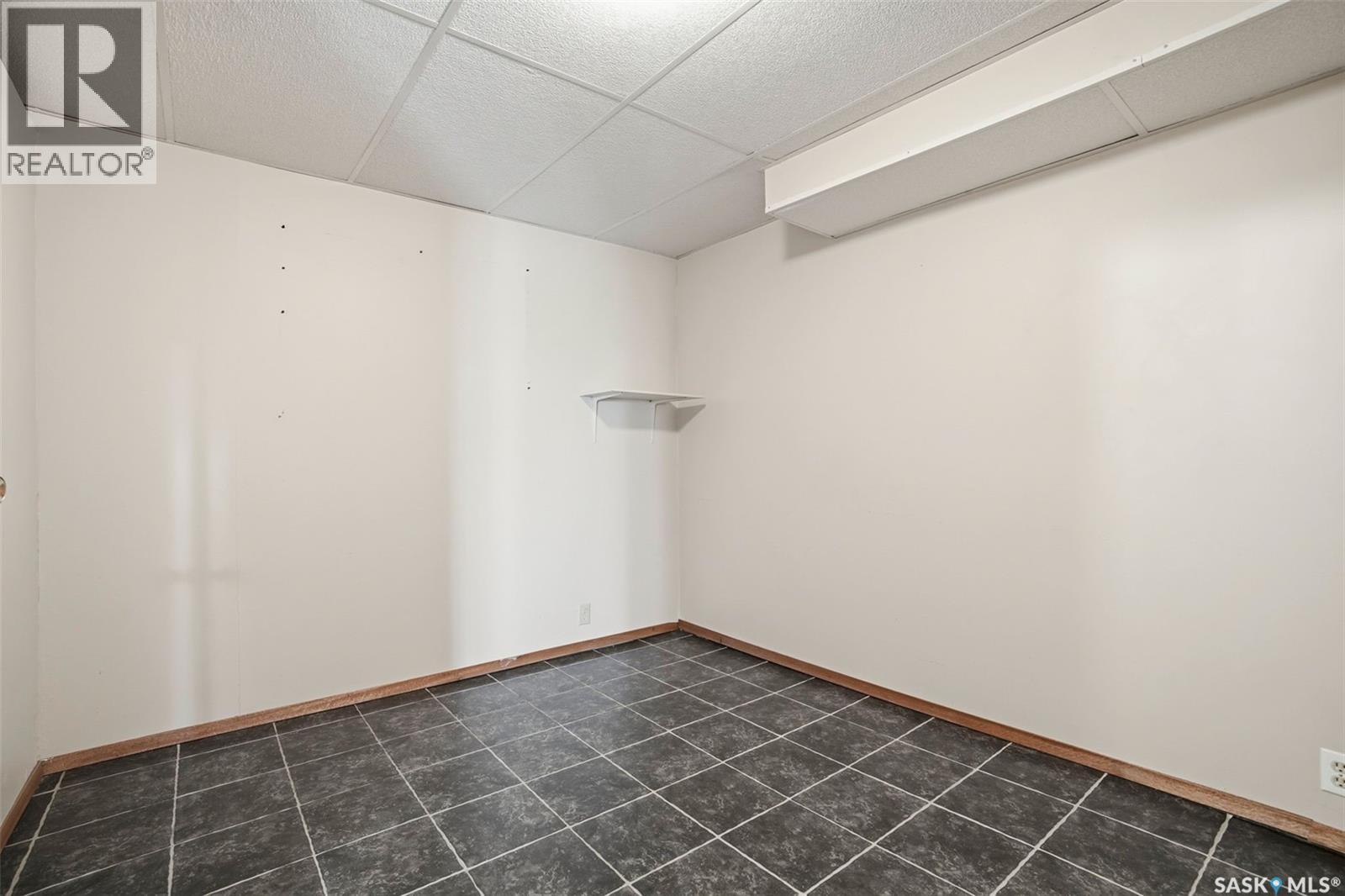 818 Pukwana DRIVE - 27