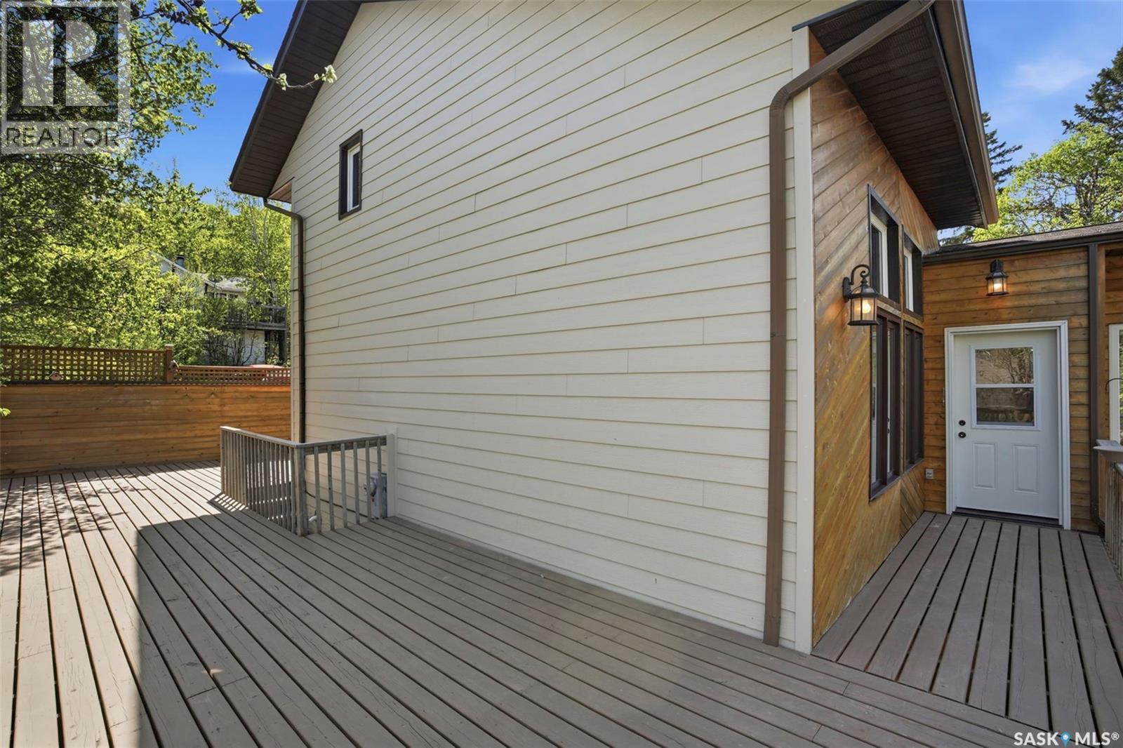 818 Pukwana DRIVE - 36