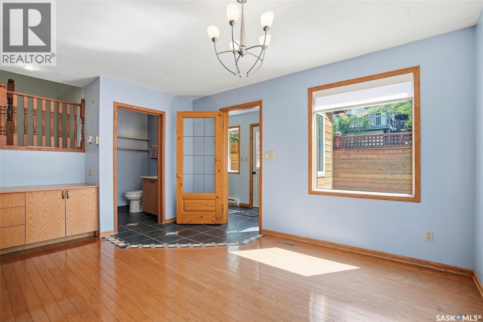 818 Pukwana DRIVE - 6