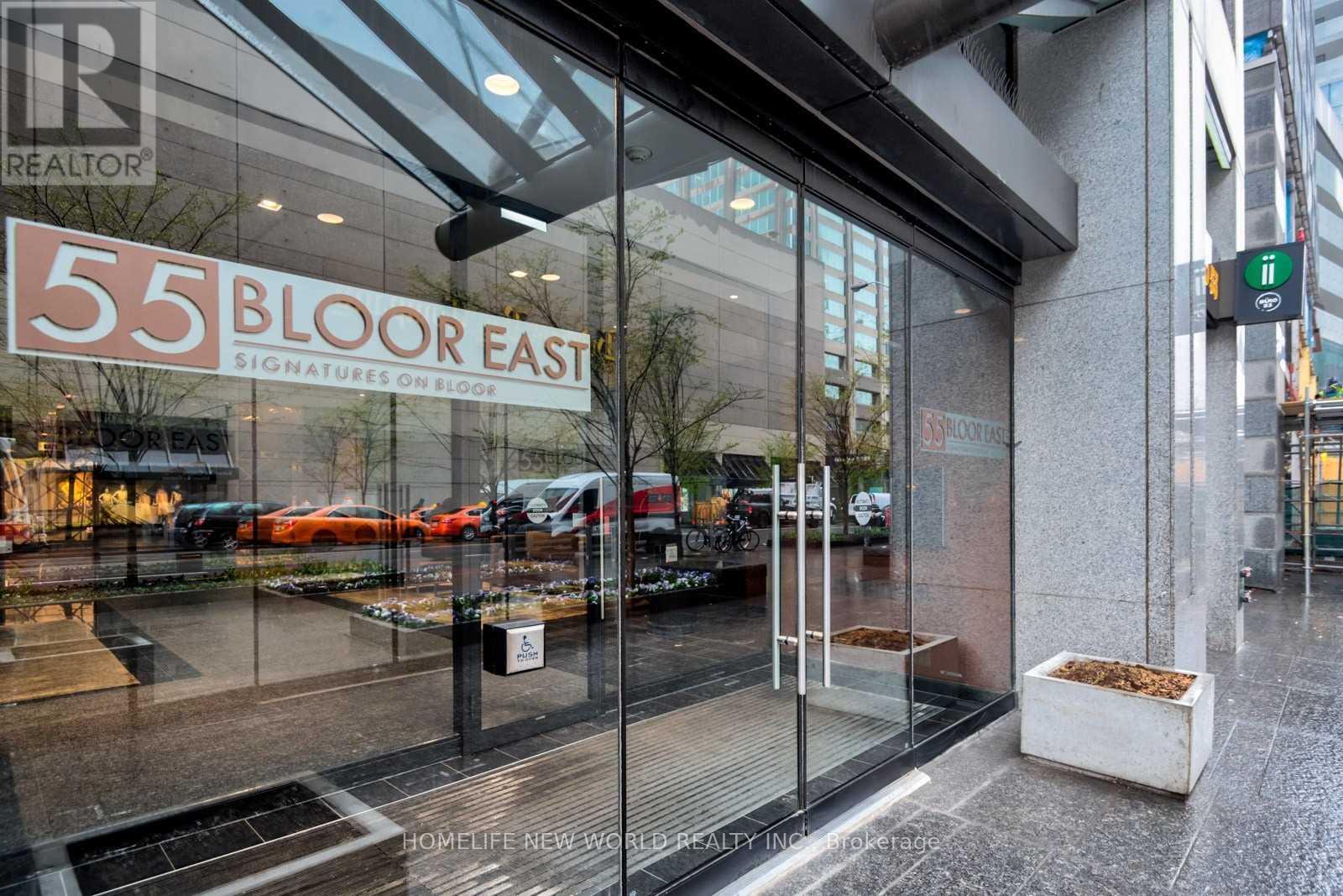 Listing photo of 2001 - 55 BLOOR STREET E