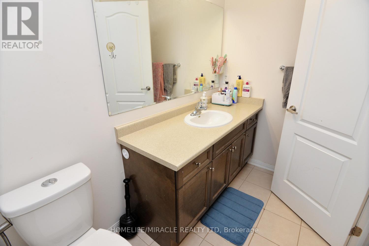 8 ROBERT PARKINSON DRIVE - 33