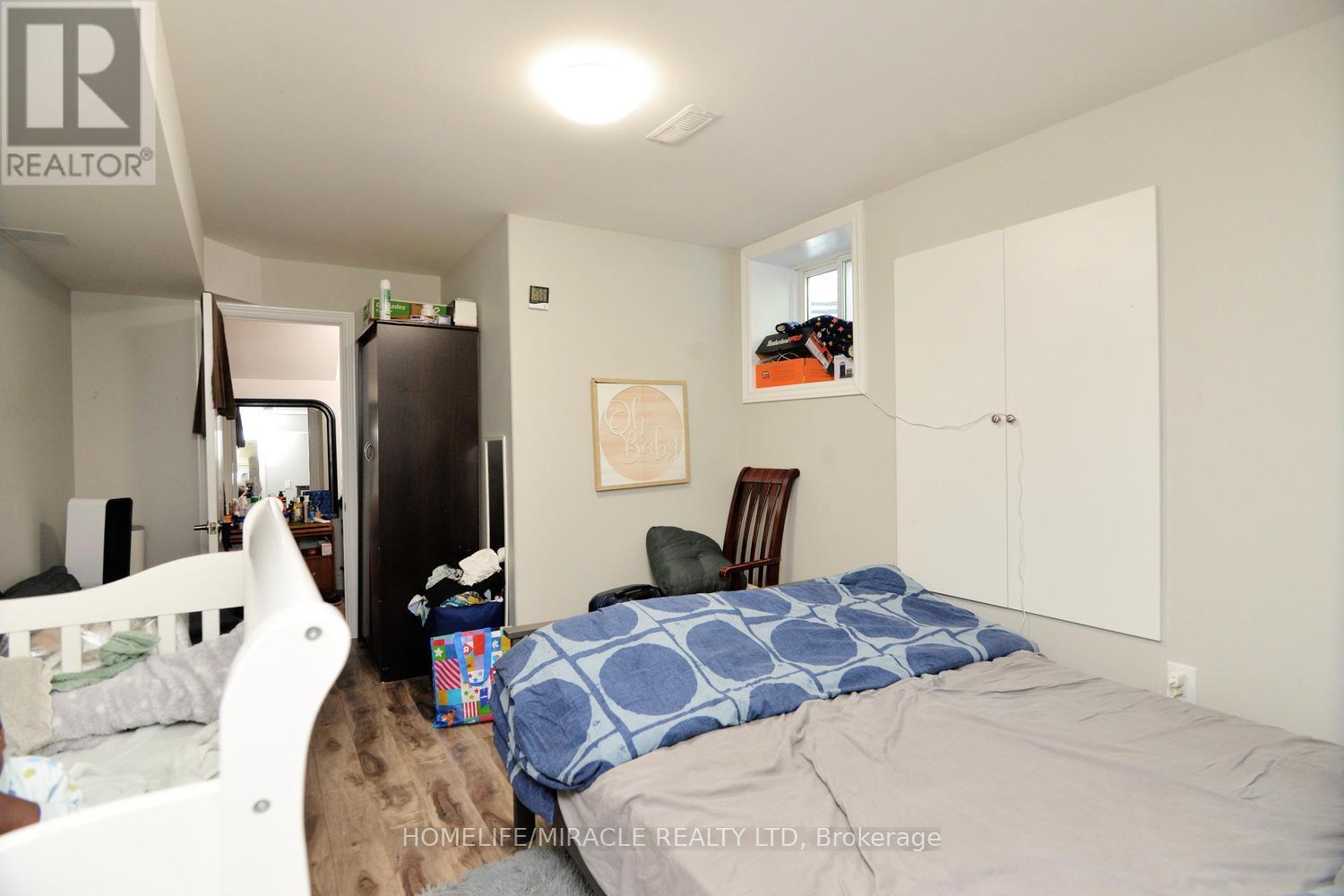 8 ROBERT PARKINSON DRIVE - 42