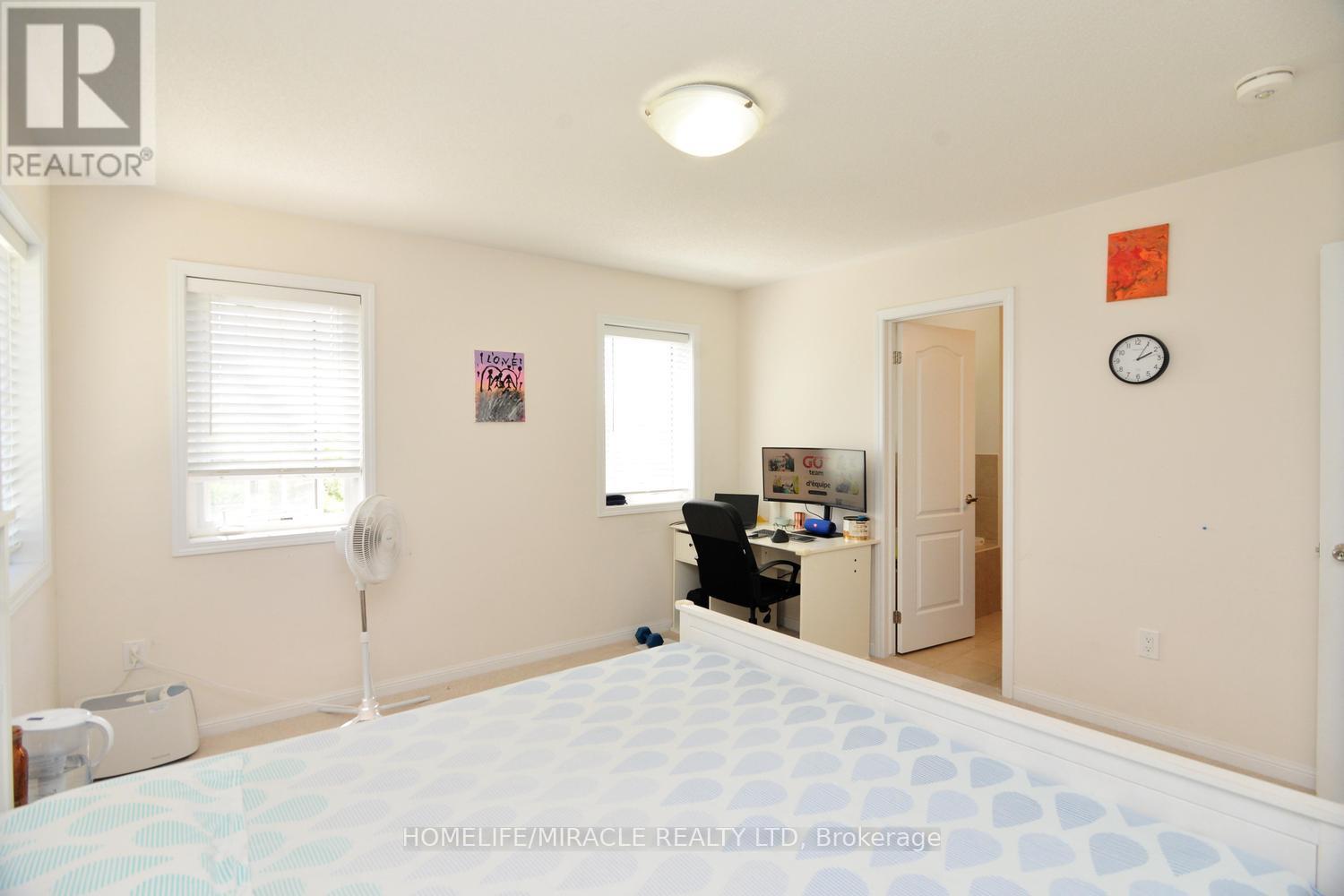 8 ROBERT PARKINSON DRIVE - 23