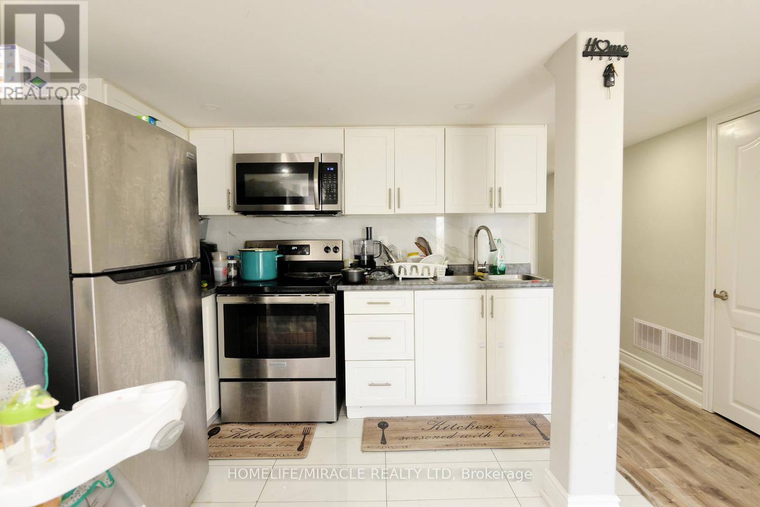 8 ROBERT PARKINSON DRIVE - 39