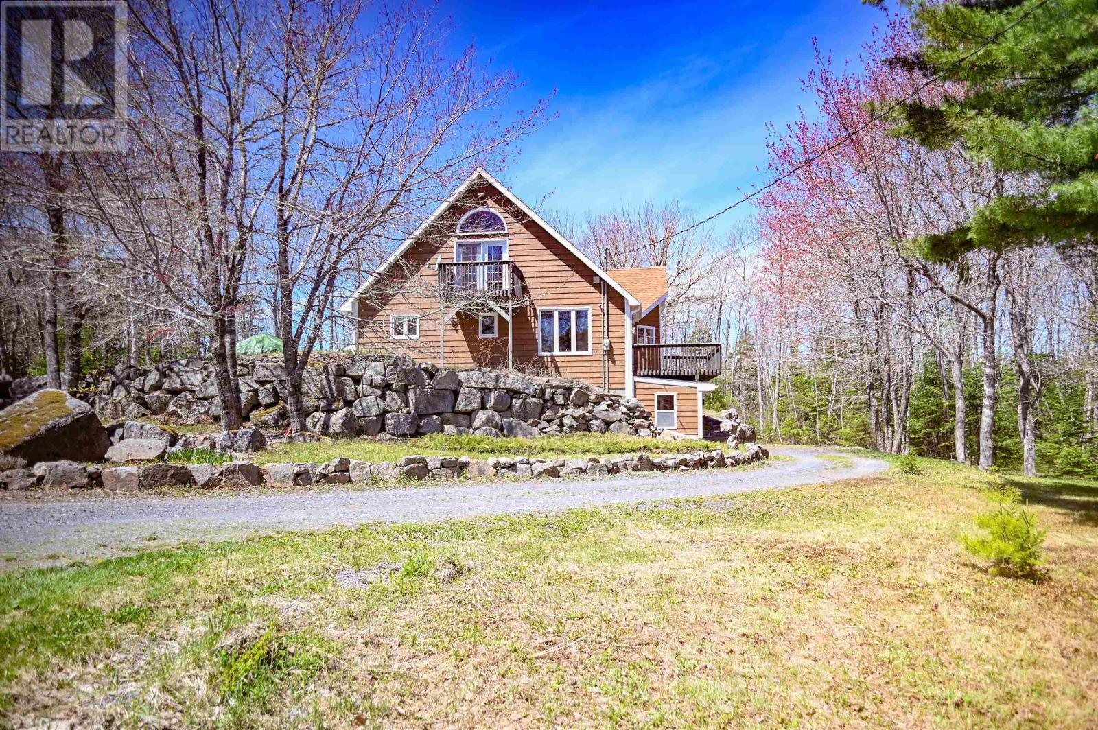 Property 26 of 49 of 285 Hwy 12