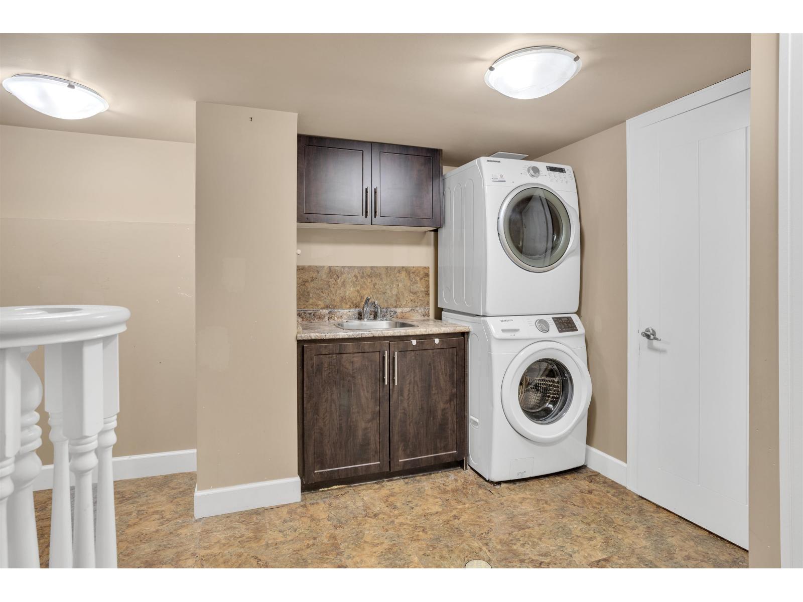 6 Bed, 3 Bath House for Sale in Surrey – 14682 111 AVENUE, Surrey - Image 15