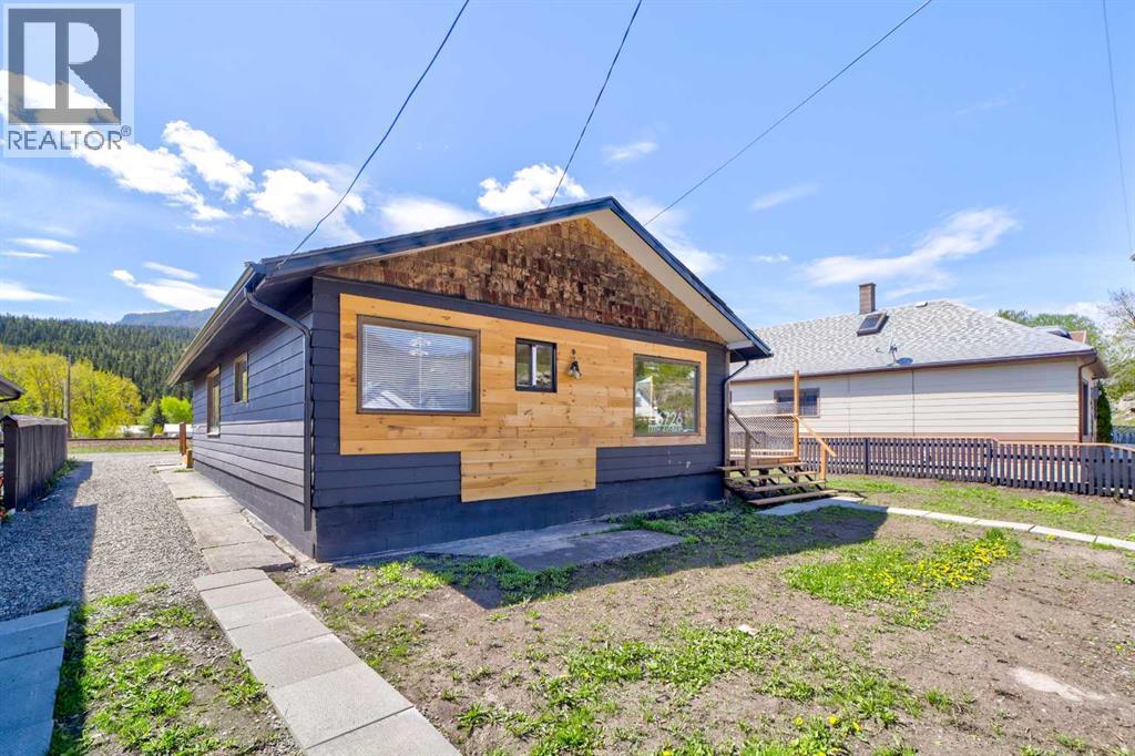 6726 17 Avenue - Image 2