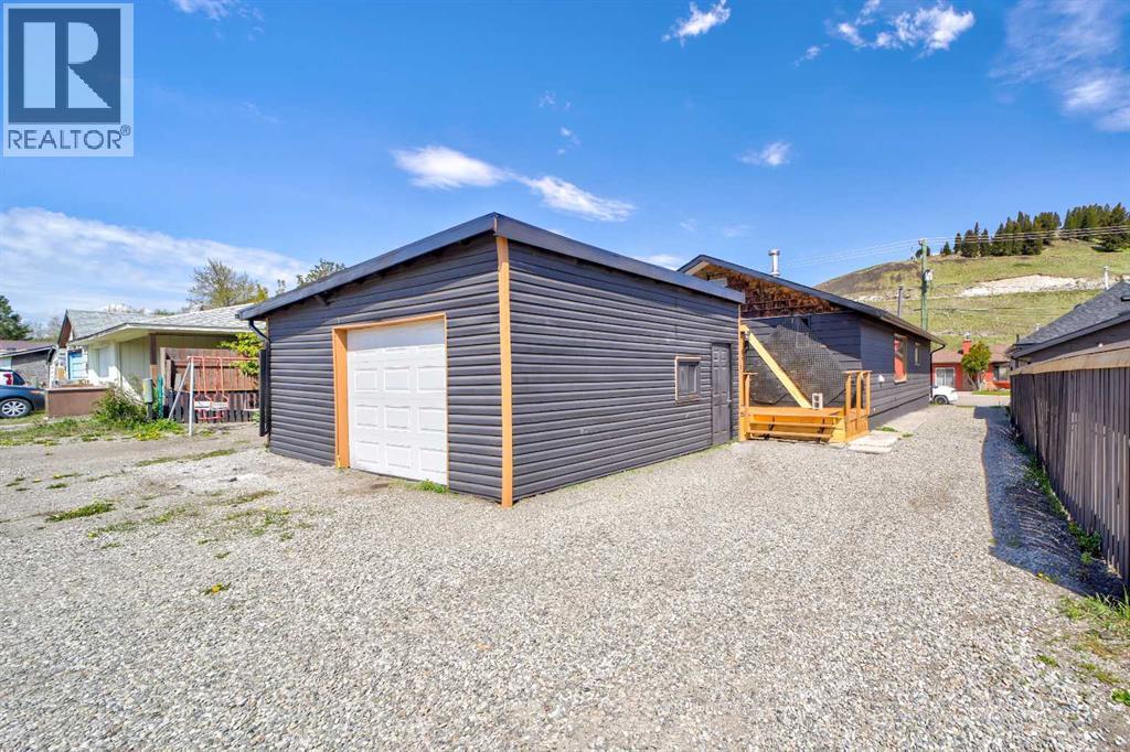 6726 17 Avenue - 7