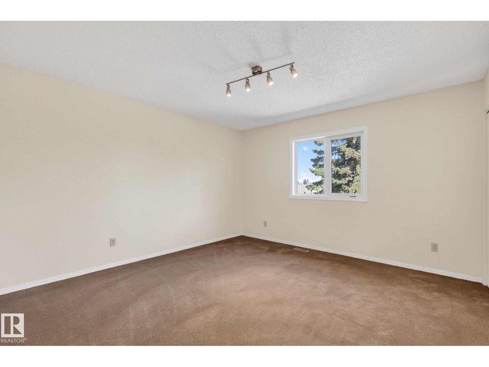 176 WAYGOOD RD NW - 33