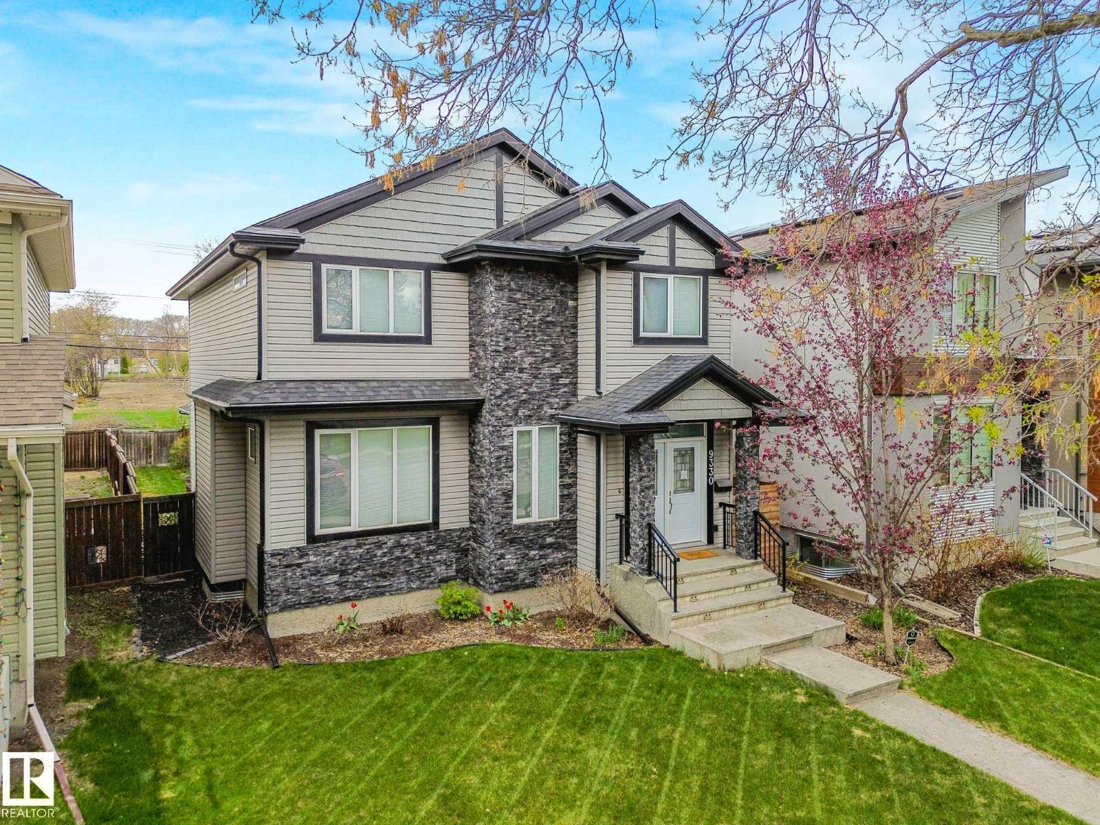 9330 83 ST NW - 1