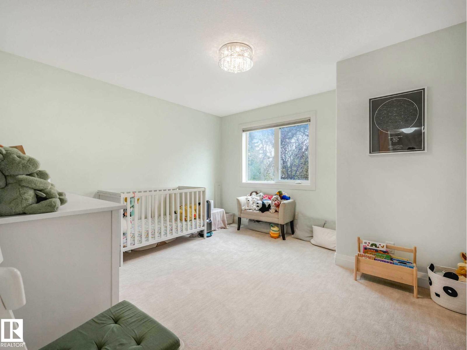 9330 83 ST NW - 39