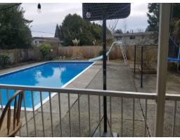 13706 North Bluff Road, White Rock, BC V4B3B9 Photo 9