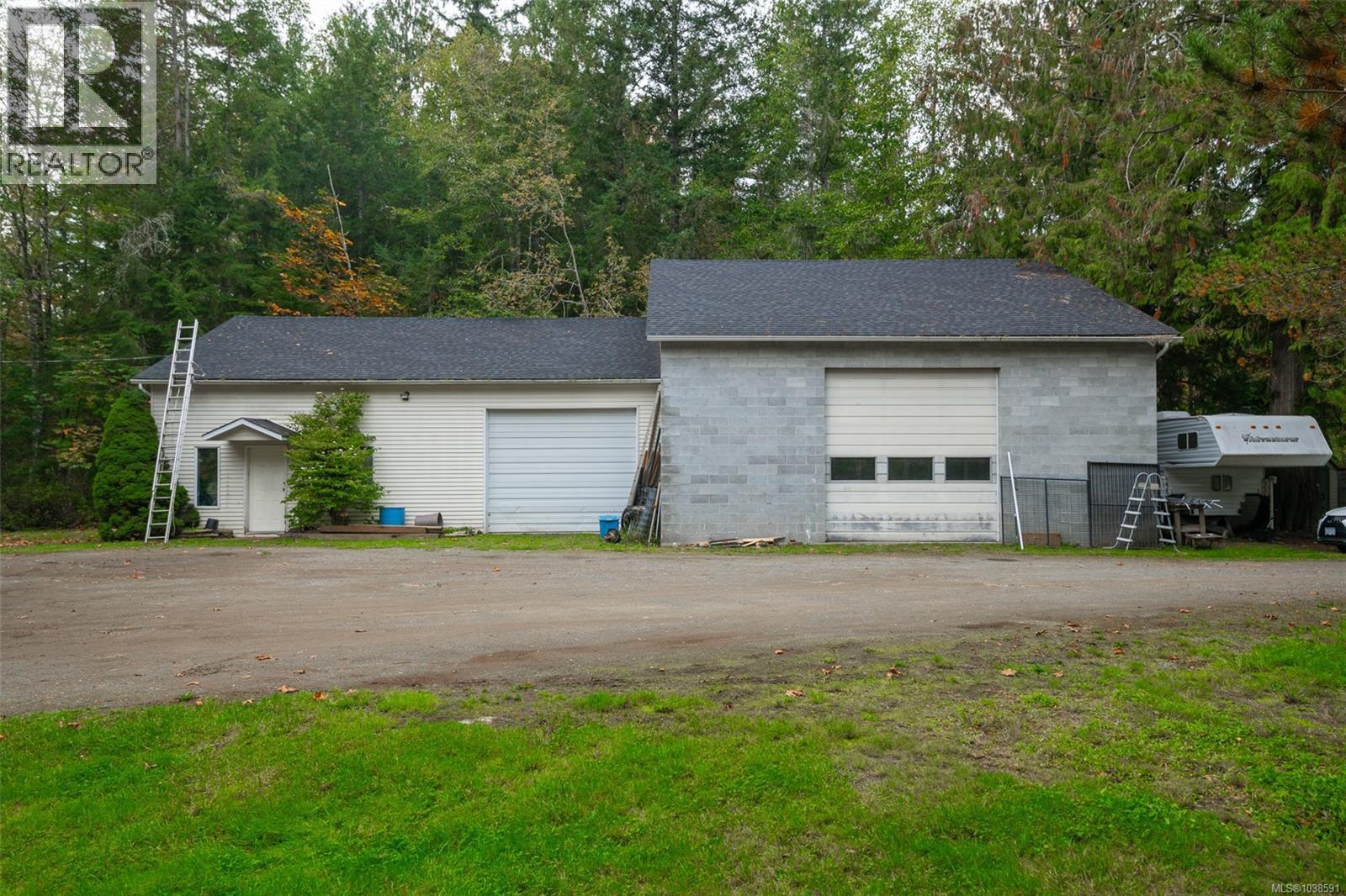 1920 Fisher Rd - 82