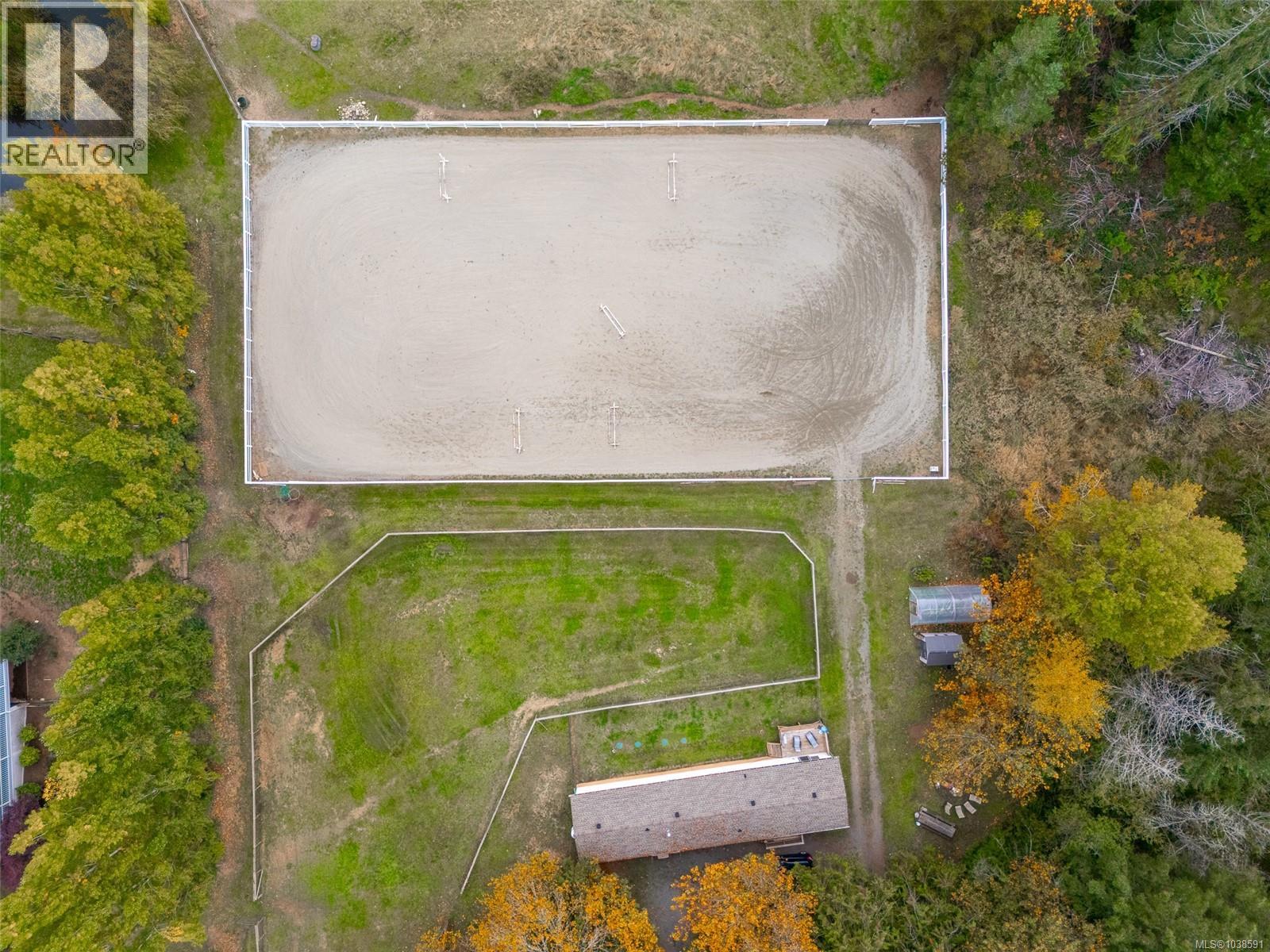 1920 Fisher Rd - 72