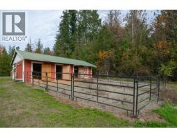 1920 Fisher Rd, Errington, BC V0R1V0 Photo 77