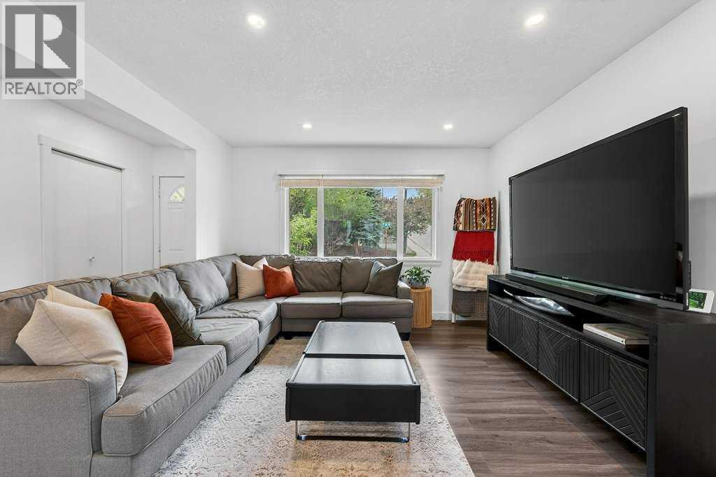 2203 9 Avenue NW - 11