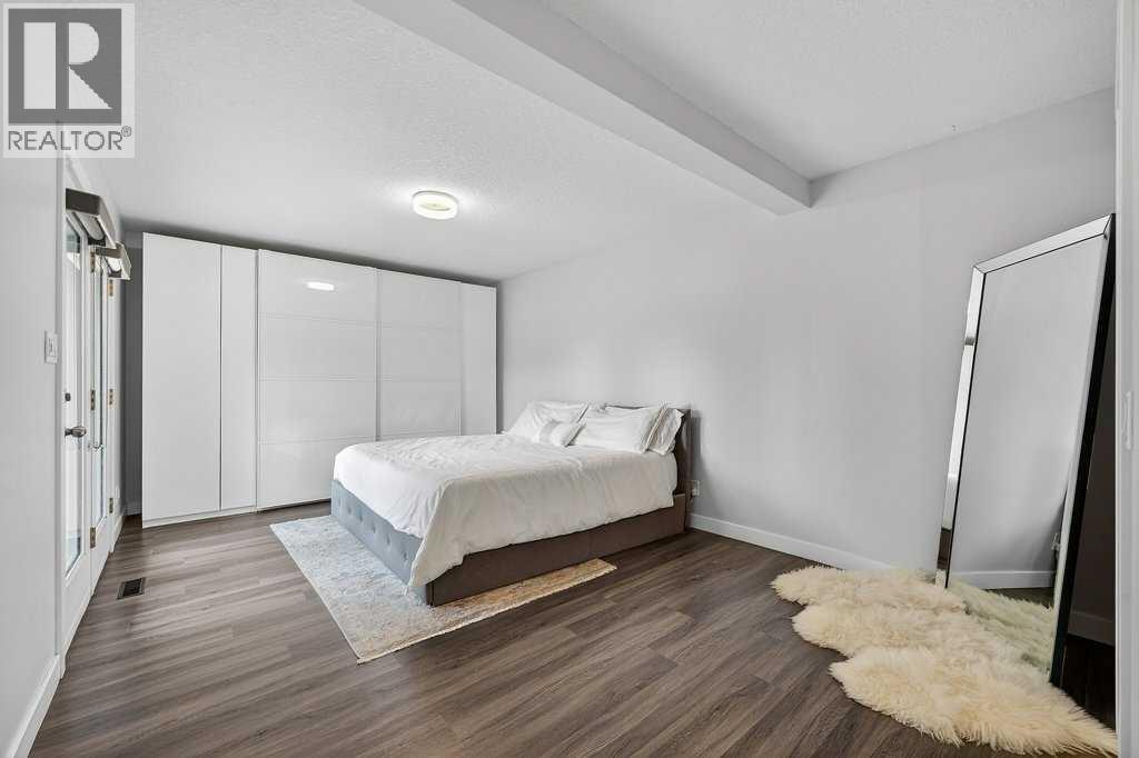 2203 9 Avenue NW - 24